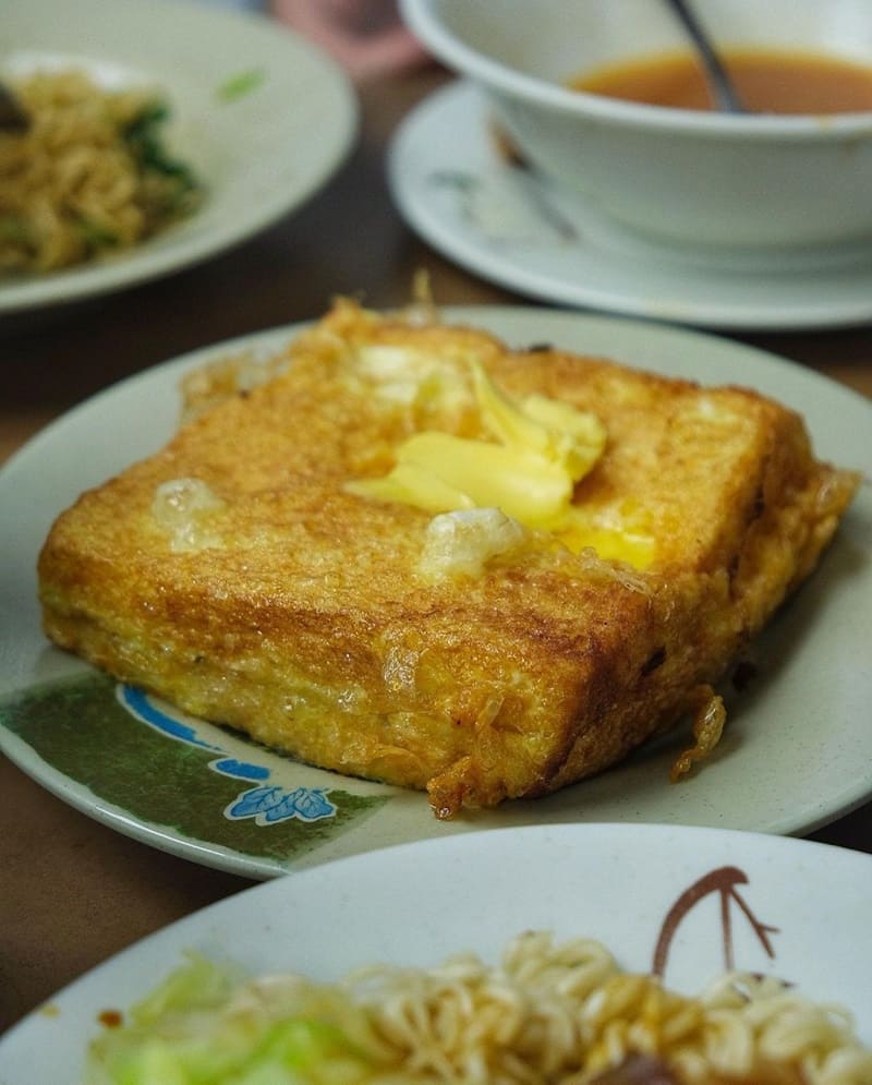 「蘭芳園」香港中環｜美食探索，手打檸檬茶新寵LINLEE，濃郁蔥油雞扒香氣誘人！