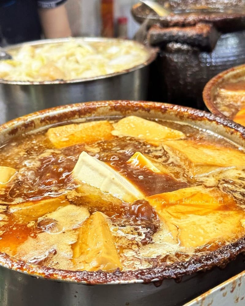 「今大魯肉飯」三重美食巡禮，破萬評價的極致魯肉饗宴，肥美多汁，白飯Q彈，小菜多樣誘人！