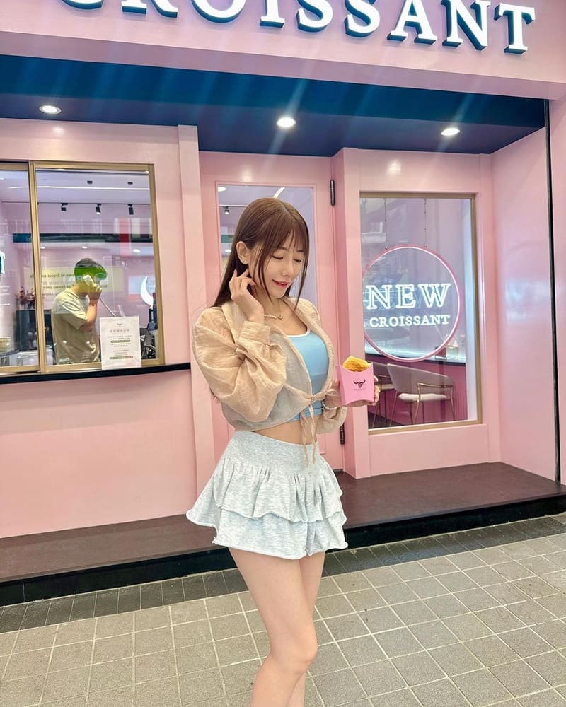 「牛頌New Croissant生乳可頌」台中南屯專賣店！粉粉少女心噴發、吳帆帆推薦！