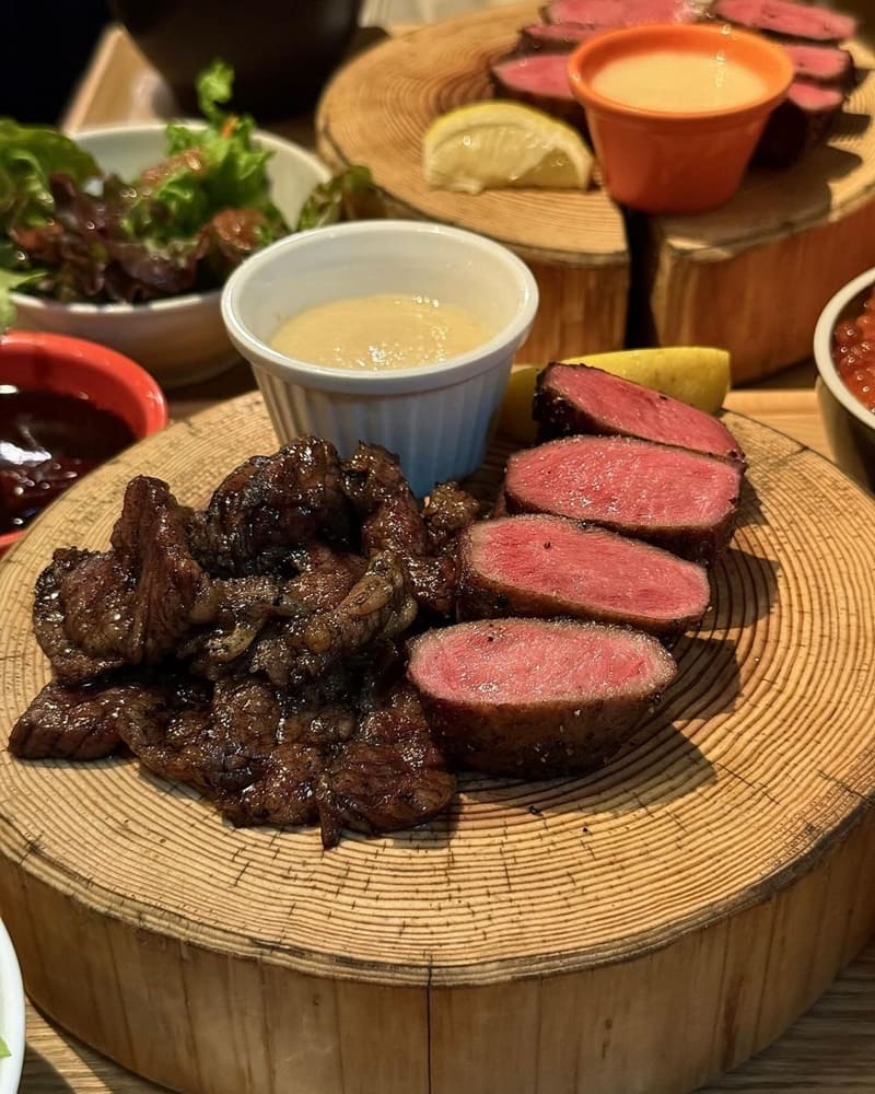 「牛舌の檸檬」東京新宿分店人氣牛舌饗宴！厚切牛舌、靈魂瞬間滿足、牛舌界天花板！