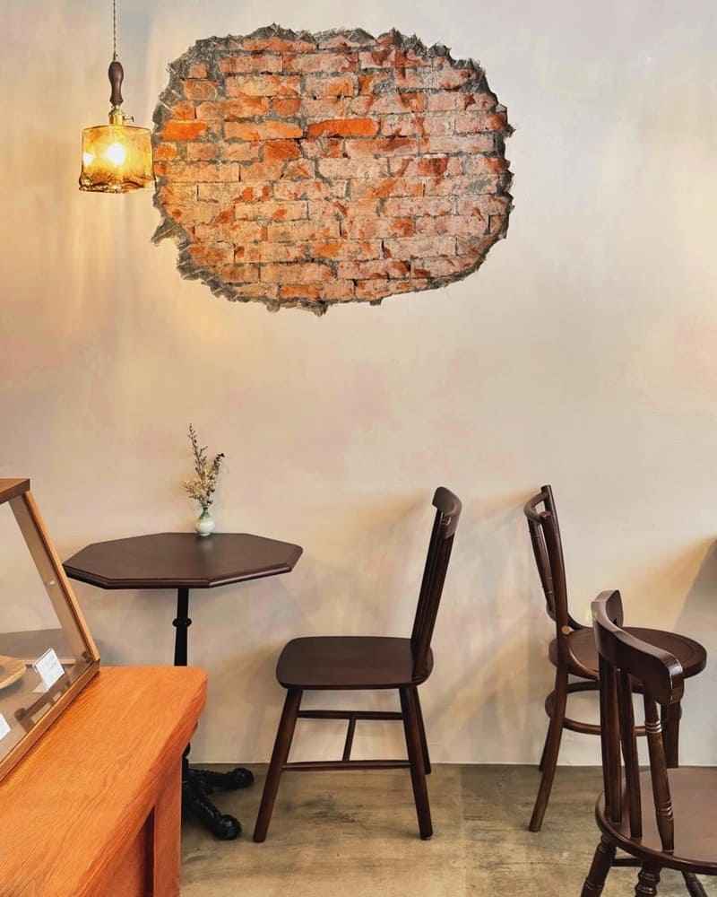「山平方咖啡」桃園日式風老宅咖啡廳！紅磚牆建築設計、精緻甜點、桃園新美食！