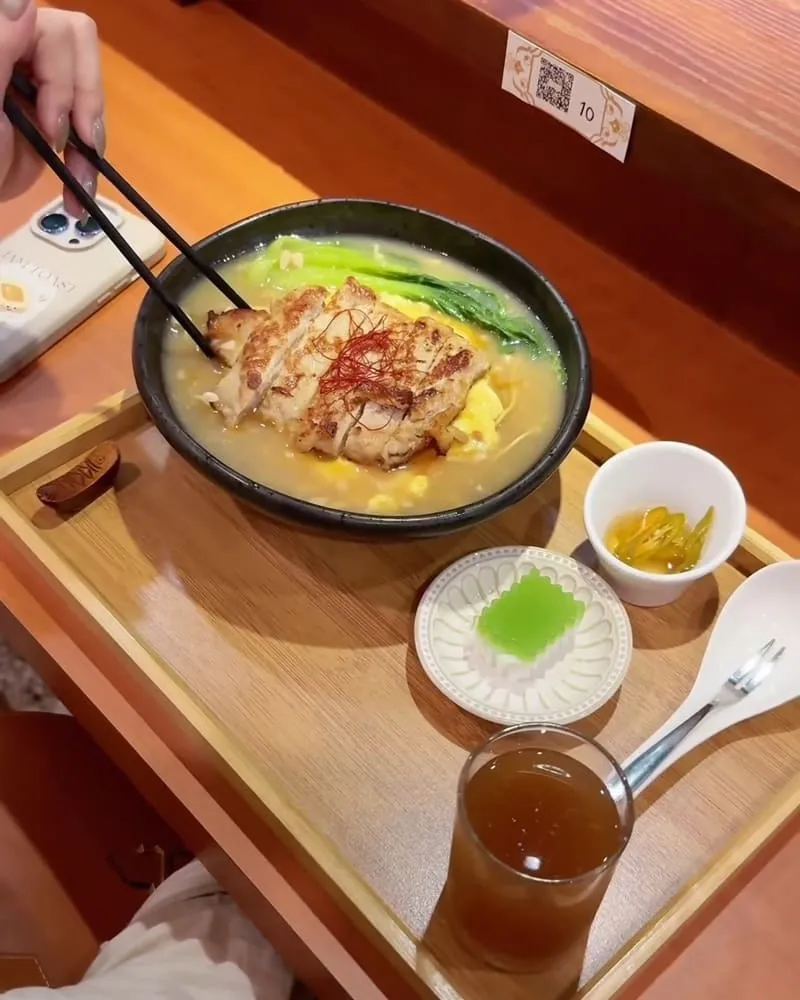 「Gumo Noodle Bar」台南中西區新開幕南洋麵食店、主打泰風日式風味拉麵、全新體驗！