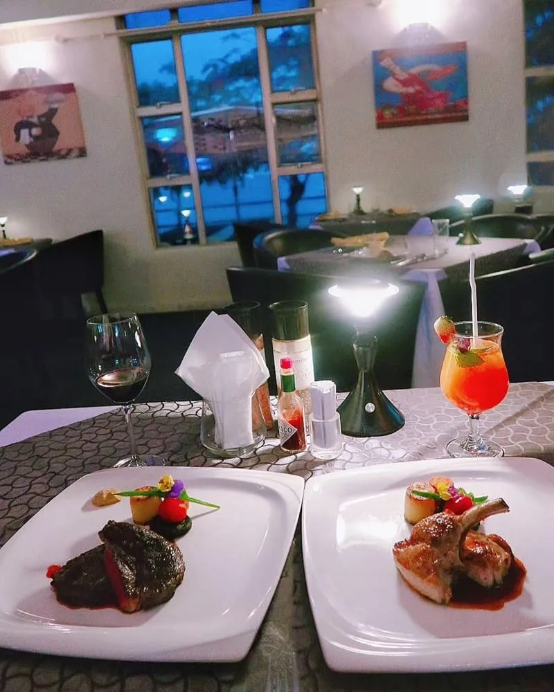 「L'Atlantis」香港屯門浪漫法式餐廳！黃金海岸旁優雅法國菜、精緻甜點、休閒舒適！